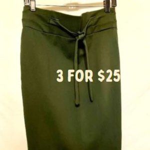 Classic Concepts Solid Hunter Green Waist Tie Pencil Skirt